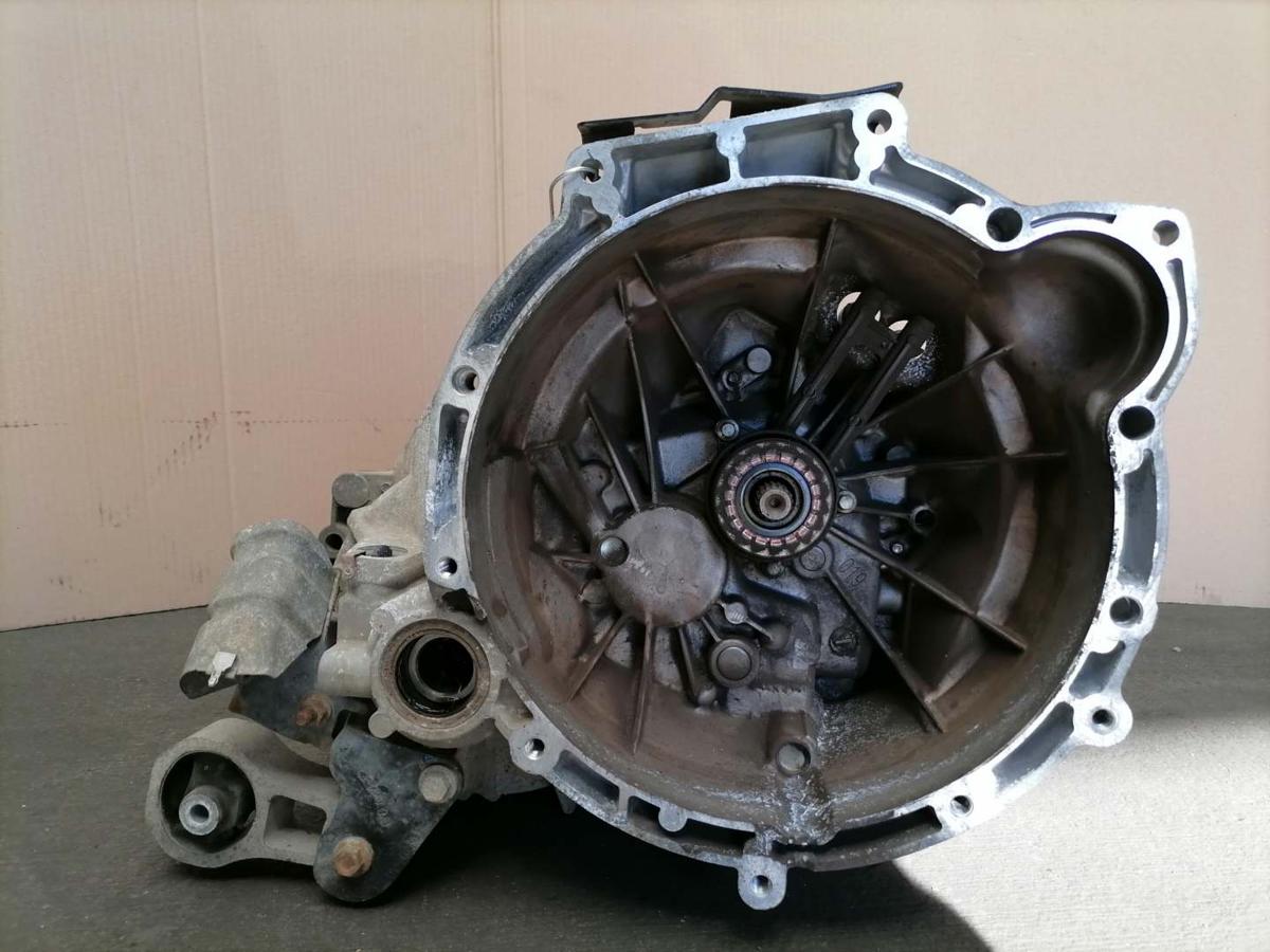 Ford Fiesta JA8 Bj.2010 original 5 Gang Schaltgetriebe 8A6R7002JA 1,2 44KW